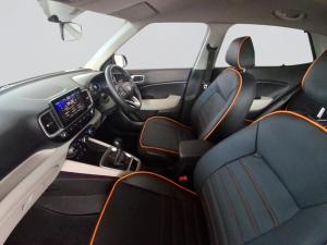 Hyundai Venue 1.2 Motion - Image 3
