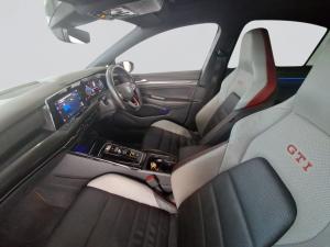 Volkswagen Golf 8 GTi2.0 TSI DSG - Image 3
