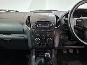Isuzu KB 250D-Teq double cab LE - Image 10
