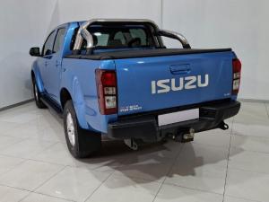 Isuzu KB 250D-Teq double cab LE - Image 3
