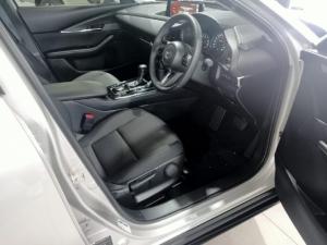 Mazda CX-30 2.0 Carbon Edition - Image 11