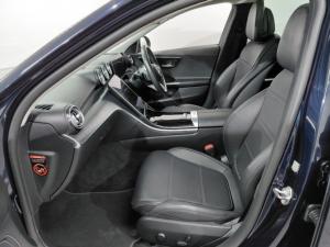 Mercedes-Benz C-Class C220d Avantgarde - Image 16