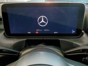 Mercedes-Benz C-Class C220d Avantgarde - Image 21