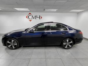 Mercedes-Benz C-Class C220d Avantgarde - Image 2