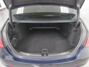 Mercedes-Benz C-Class C220d Avantgarde - Image 5