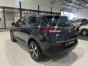 Opel Grandland X 1.6 Turbo - Image 10