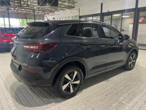 Opel Grandland X 1.6 Turbo - Image 3