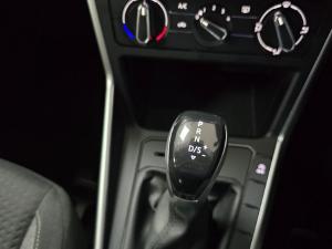 Volkswagen Polo hatch 1.0TSI Life auto - Image 12