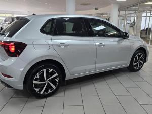 Volkswagen Polo hatch 1.0TSI Life auto - Image 18