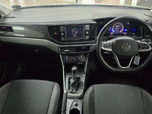 Volkswagen Polo hatch 1.0TSI Life auto - Image 2