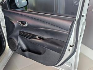 Toyota Yaris 1.5 Xs auto - Image 16