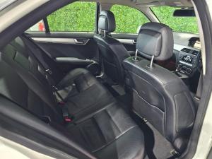 Mercedes-Benz C-Class C180 Avantgarde auto - Image 14