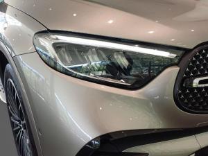 Mercedes-Benz GLC GLC300d 4Matic Avantgarde - Image 18