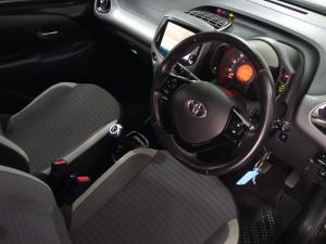 Toyota Aygo 1.0 X-Clusiv - Image 8