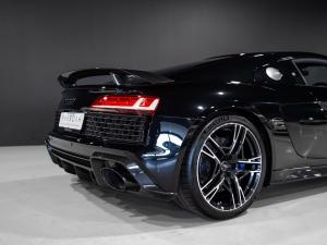 Audi R8 coupe V10 performance quattro - Image 16