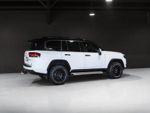 Toyota Land Cruiser 300 3.3D GX-R - Image 2