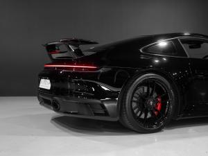 Porsche 911 Carrera 4 GTS coupe - Image 20