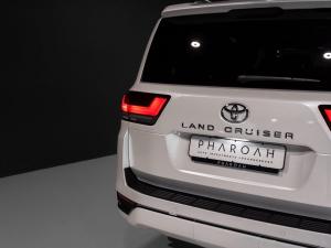 Toyota Land Cruiser 300 3.3D ZX - Image 6
