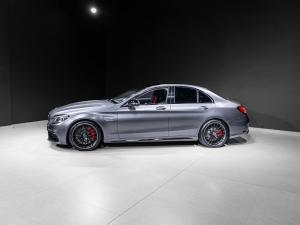Mercedes-Benz C-Class C63 S - Image 4