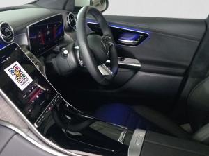 Mercedes-Benz GLC GLC300d 4Matic Avantgarde - Image 11