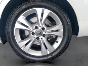 Mercedes-Benz C-Class C180 - Image 16