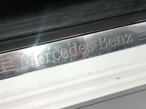 Mercedes-Benz C-Class C180 - Image 9