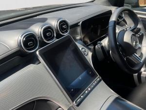 Mercedes-Benz GLC GLC300d 4Matic Avantgarde - Image 12