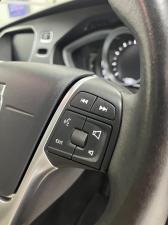 Volvo V40 T3 Inscription auto - Image 18
