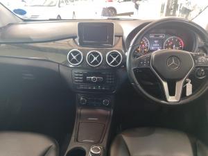 Mercedes-Benz B-Class B200 auto - Image 11