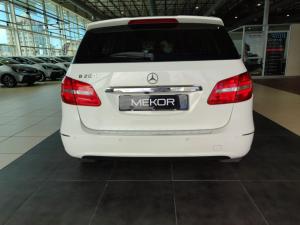 Mercedes-Benz B-Class B200 auto - Image 6