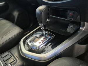 Nissan Navara 2.5DDTi double cab LE Plus - Image 16