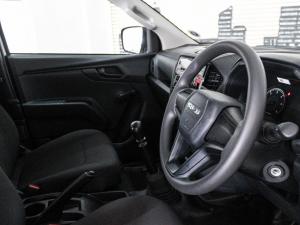 Isuzu D-Max 1.9TD Extended cab - Image 14