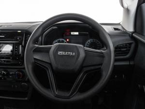 Isuzu D-Max 1.9TD Extended cab - Image 19