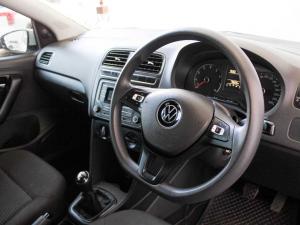 Volkswagen Polo Vivo hatch 1.4 Comfortline - Image 17