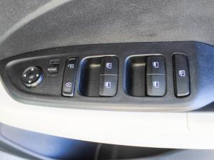 Hyundai Venue 1.0T Motion manual - Image 11