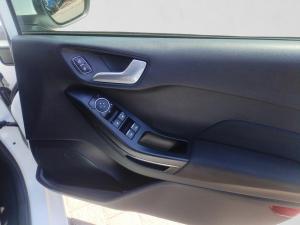 Ford Fiesta 5-door 1.0T Ambiente auto - Image 15