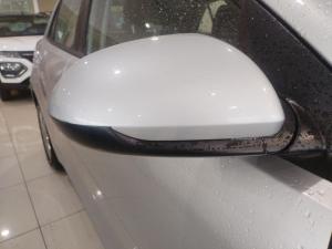 Kia Rio hatch 1.2 LS - Image 10