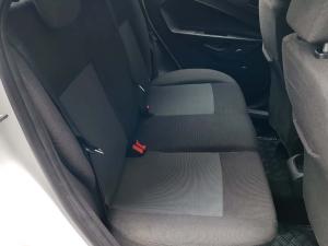Ford Fiesta 5-door 1.4 Ambiente (aircon+audio) - Image 8