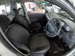 Nissan NP200 1.6i safety pack (aircon) - Image 10