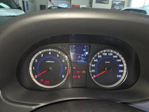 Hyundai Accent sedan 1.6 Motion - Image 17