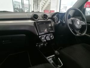 Suzuki Swift 1.2 GLX auto - Image 12