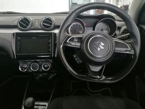 Suzuki Swift 1.2 GLX auto - Image 13
