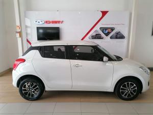 Suzuki Swift 1.2 GLX auto - Image 2