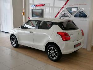 Suzuki Swift 1.2 GLX auto - Image 3