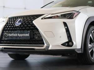 Lexus UX 250h EX - Image 7