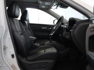 Nissan X-Trail 1.6dCi 4x4 Tekna - Image 15