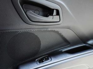 Mahindra XUV 3XO 1.2T MX3 manual - Image 10