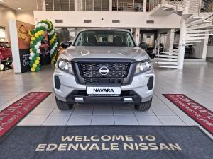 Nissan Navara 2.5DDTi double cab SE auto - Image 1