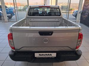 Nissan Navara 2.5DDTi double cab SE auto - Image 4