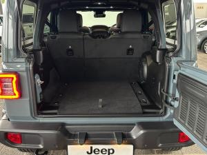 Jeep Wrangler Unlimited 2.0T Sahara - Image 11